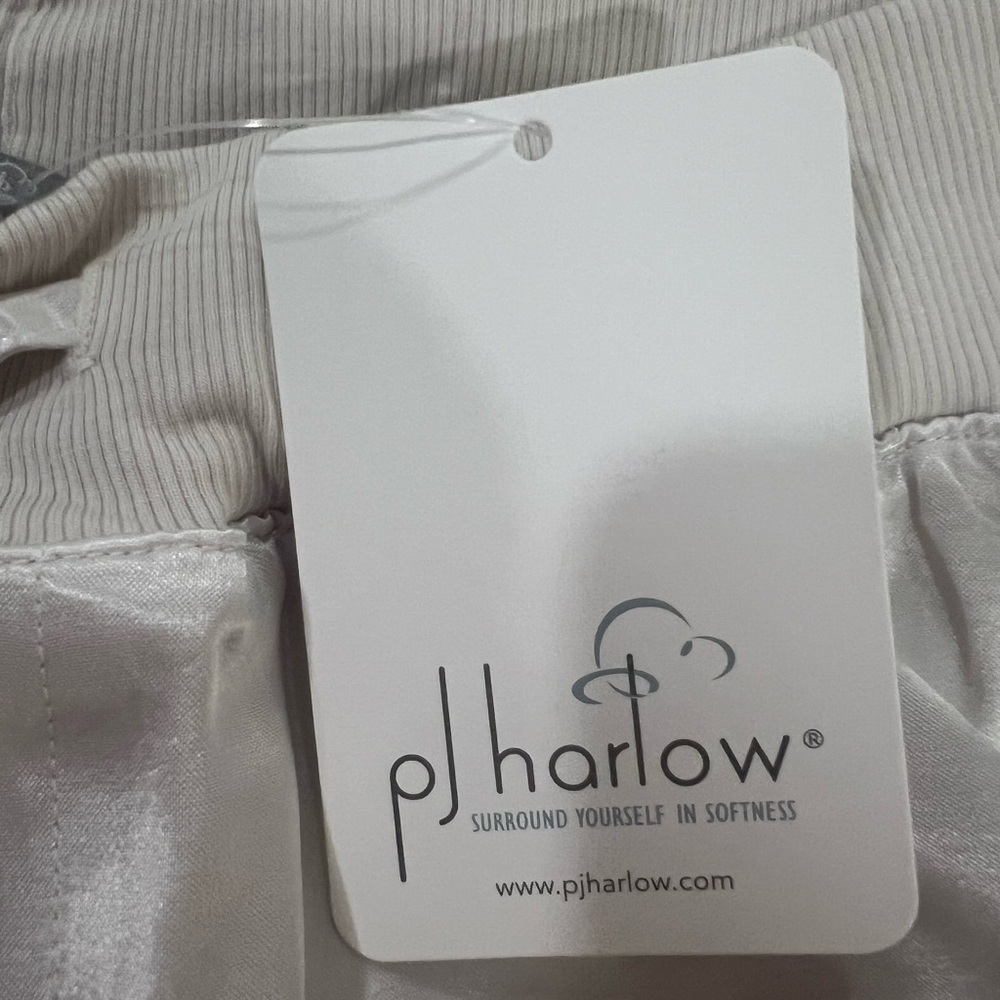 PJ Harlow satin NWT Capri sleep pants - Picture 3 of 4